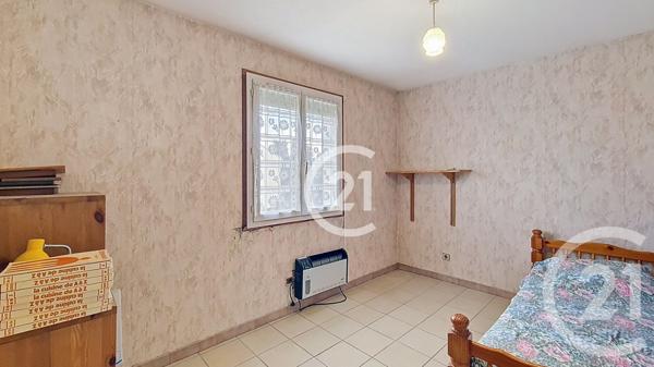 Maison à vendre  4 pièces - 93,90 m2 ST MARTIN DE CRAU - 13