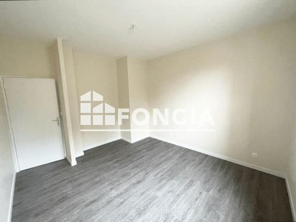 Location Appartement 3 pièces 81.1 m² - 4 RUE DU COTEAU Boen Sur Lignon 42130