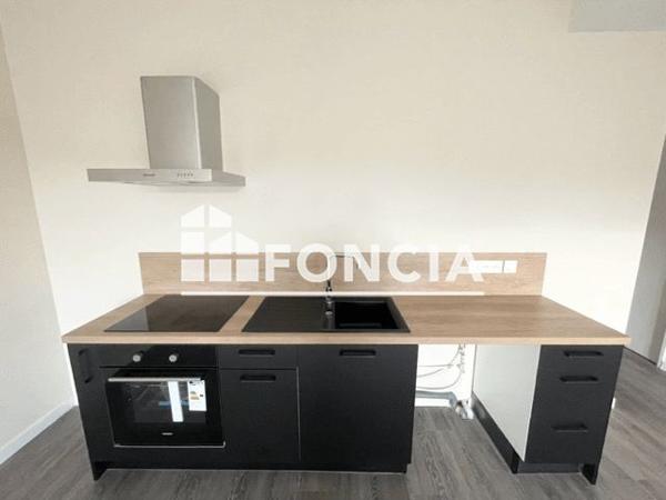 Location Appartement 3 pièces 81.1 m² - 4 RUE DU COTEAU Boen Sur Lignon 42130