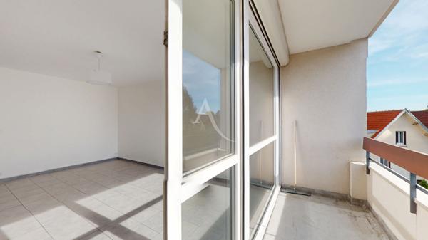 VILLEMOMBLE, 2pièces, 50m2, ascenseur, parking et cave