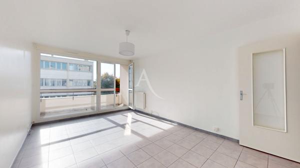 VILLEMOMBLE, 2pièces, 50m2, ascenseur, parking et cave