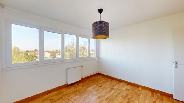 VILLEMOMBLE, 2pièces, 50m2, ascenseur, parking et cave