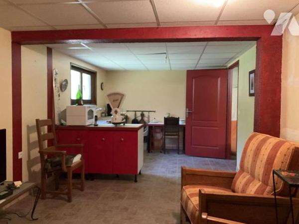 A VENDRE : Maison d'habitation située à une quinzaine de kilomètres de SOUILLAC (Lot- 46) sur u...