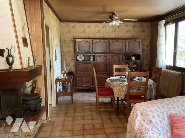 A VENDRE : Maison d'habitation située à une quinzaine de kilomètres de SOUILLAC (Lot- 46) sur u...