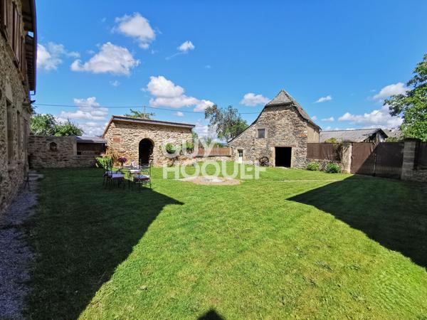 Ancien corps de ferme en pierres rénové – Bien de caractère exceptionnel à Rignac (Aveyron)