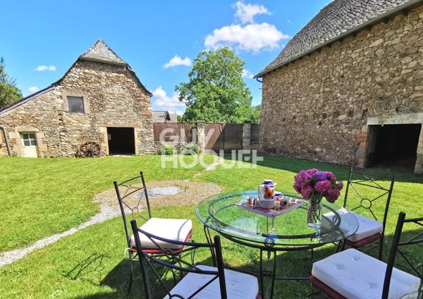 Ancien corps de ferme en pierres rénové – Bien de caractère exceptionnel à Rignac (Aveyron)