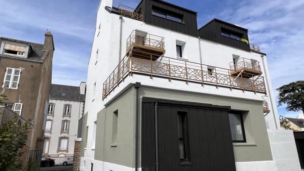 Dpt Finistère (29), à vendre CROZON centre appartement T3 de 57 m² Habitable - Balcon - Cave