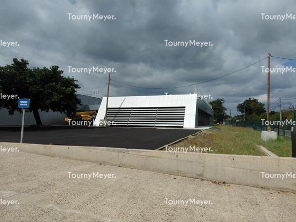 RARE-A LOUER MERIGNAC BÂTIMENT D'ACTIVITES DE 4 000 M² - TERRAIN CLÔTURE