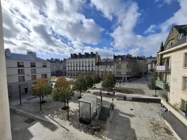Appartement T4 à louer - 79 m² (réf : 391620)