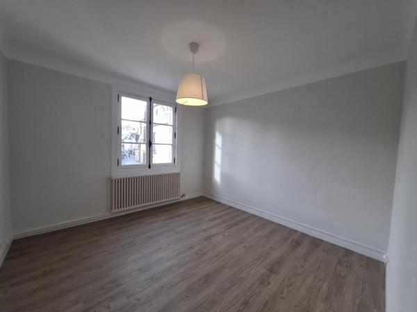 Appartement T4 à louer - 79 m² (réf : 391620)