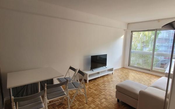 Appartement à louer    2 pièces • 49,54 m2 Paris 14