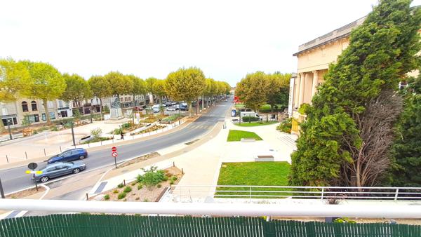 Appartement T3 PMR Résidence du Théâtre - Vu sur le Parvis et ses boulevards...