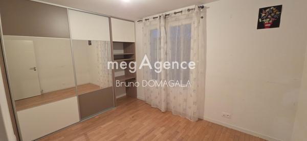 Appartement à VOISINS-LE-BRETONNEUX, 78960 - 4 pièces 76m²