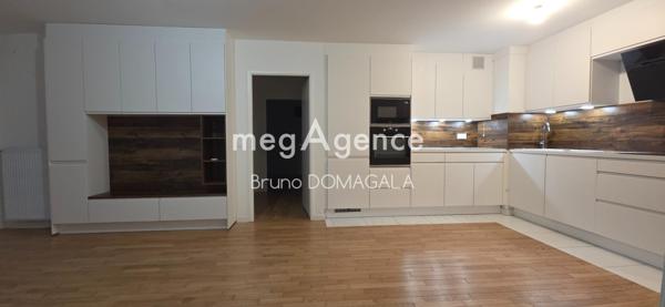 Appartement à VOISINS-LE-BRETONNEUX, 78960 - 4 pièces 76m²