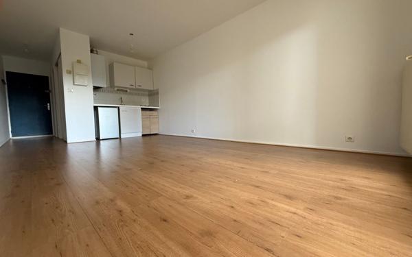 Appartement à vendre    1 pièce • 27 m2 Saint-Germain-lès-Corbeil