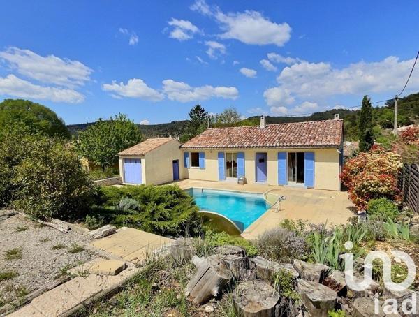 Maison 5 pièces de 92 m² à Allemagne-en-Provence (04500)