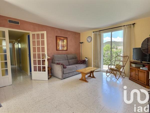 Maison 5 pièces de 92 m² à Allemagne-en-Provence (04500)