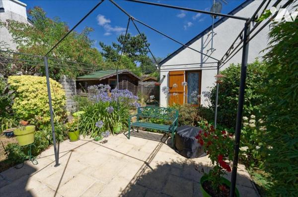 Maison proche porte de sainte luce.