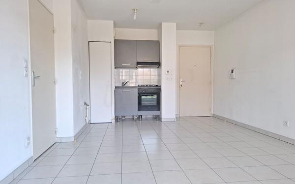 Appartement à vendre    2 pièces • 38,66 m2 Vénissieux