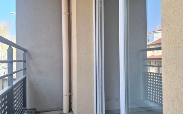 Appartement à vendre    2 pièces • 38,66 m2 Vénissieux