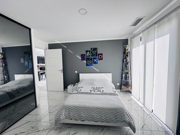 Solaro (20240) Villa 4 chambres récente lumineuse avec piscine proche solenzara