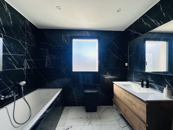 Solaro (20240) Villa 4 chambres récente lumineuse avec piscine proche solenzara