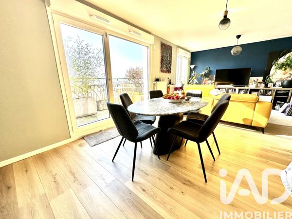 Location appartement 2 pièces 59,44 m² Colombes