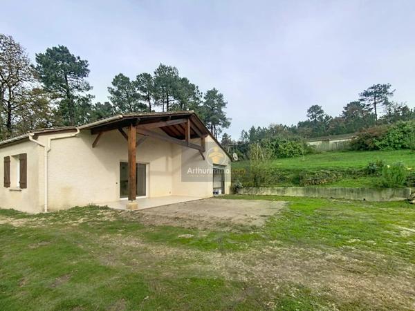Location Maison 4 pièces 100 m2 à Le Buisson-de-Cadouin