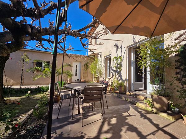 Maison Avignon 6 pièce(s) 173 m2 parcelle 508M² avec studio indépendant