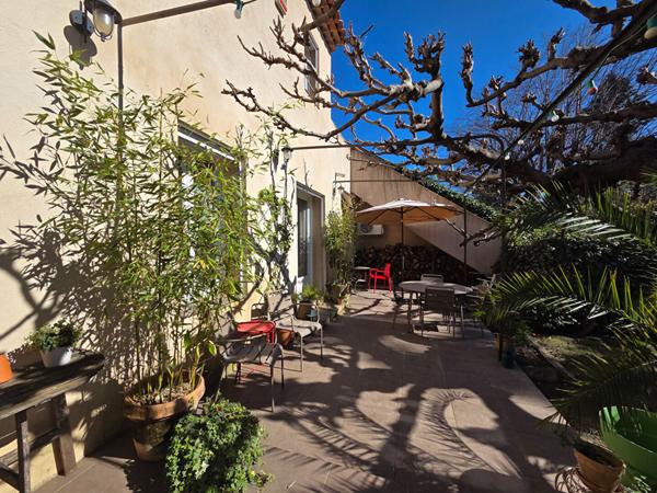 Maison Avignon 6 pièce(s) 173 m2 parcelle 508M² avec studio indépendant