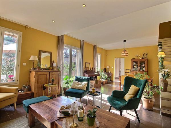 Maison Avignon 6 pièce(s) 173 m2 parcelle 508M² avec studio indépendant