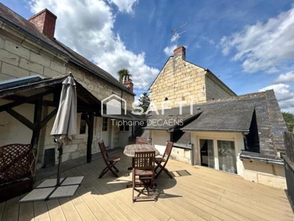 Restaurant 50m2, Brasserie 50m2, réserve 30m2, appartement 100m loyer 800euros par mois.