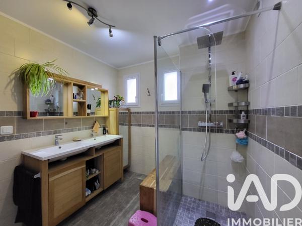 Maison à vendre 6 pièces 120 m² Le Bono