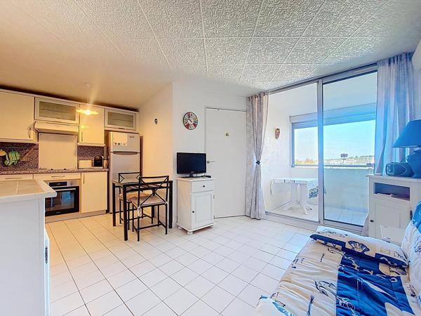 T2 bis, loggia, stationnement, cellier, Qu. Falaises