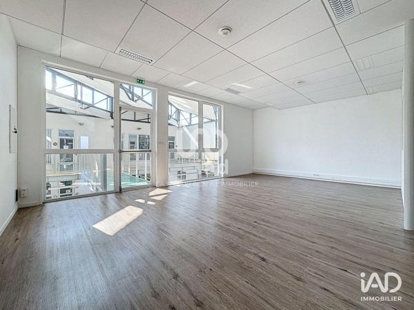 Location bureaux 94 m² Saint-Priest