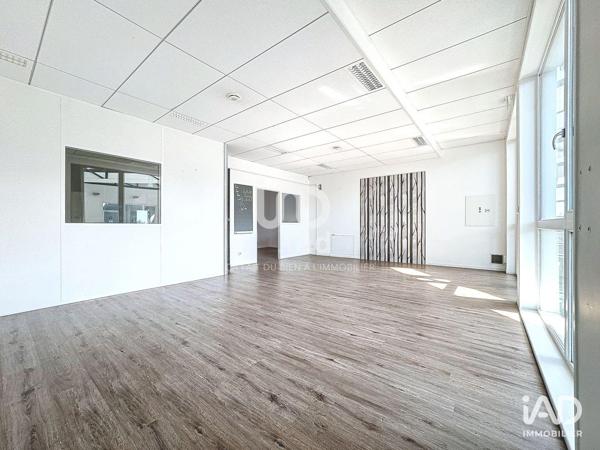 Location bureaux 94 m² Saint-Priest