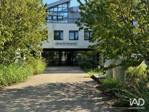 Location bureaux 94 m² Saint-Priest