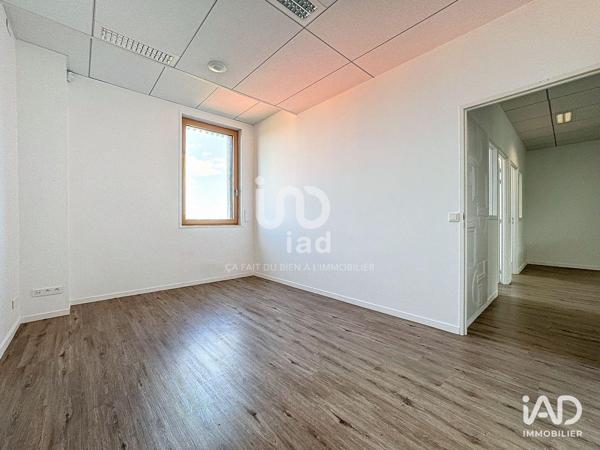 Location bureaux 94 m² Saint-Priest