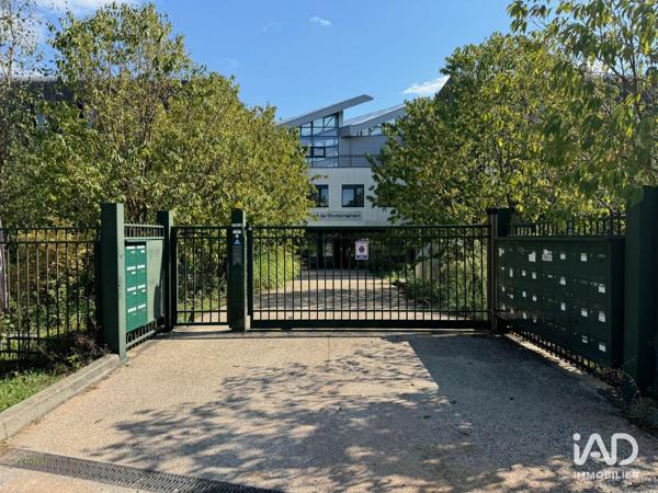 Location bureaux 94 m² Saint-Priest