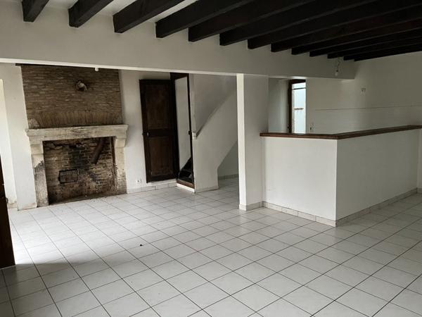 Maison à vendre |  Saint-Priest-la-Marche |  4 pièces | 87 m²