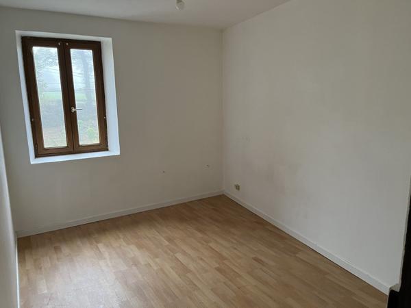 Maison à vendre |  Saint-Priest-la-Marche |  4 pièces | 87 m²