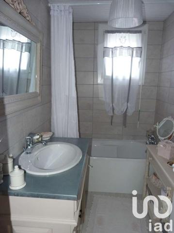 House for sale 4 rooms 93 m² Tarbes