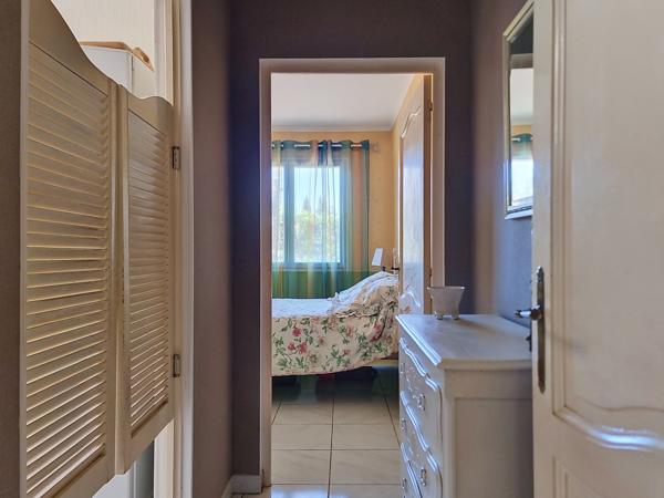 Maison
         6 pièces
        - 200 m² 357 000 € *