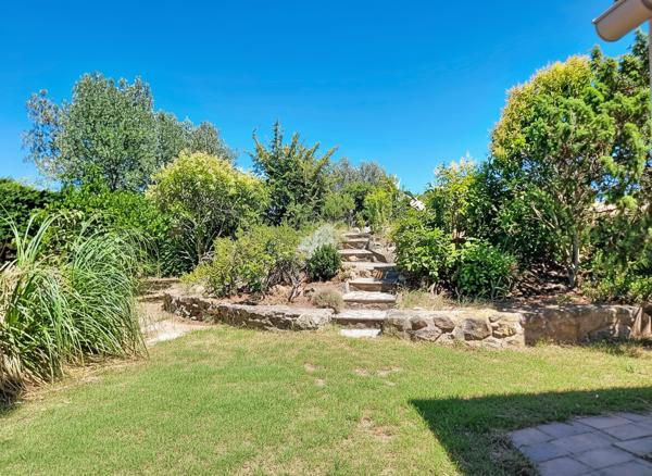 Maison
         6 pièces
        - 200 m² 357 000 € *