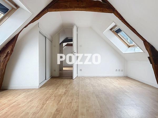 Immeuble de rapport Saint Romain De Colbosc 2 lots un commerce et T4 total de140m2 SAINT ROMAIN DE COLBOSC