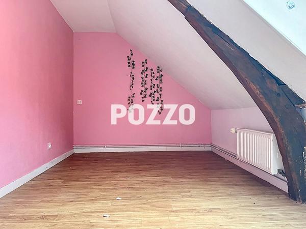 Immeuble de rapport Saint Romain De Colbosc 2 lots un commerce et T4 total de140m2 SAINT ROMAIN DE COLBOSC