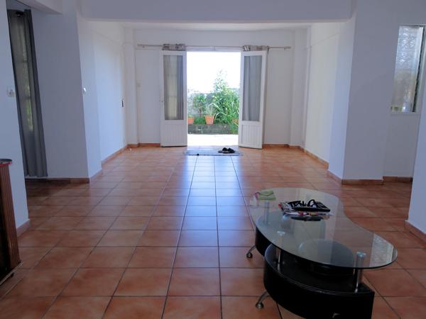 Ste Clotilde Bois de Nèfles, villa T4 mitoyenne de 100 m² Sainte-Clotilde (97490)