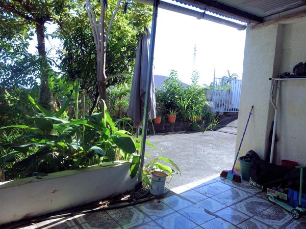 Ste Clotilde Bois de Nèfles, villa T4 mitoyenne de 100 m² Sainte-Clotilde (97490)