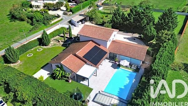 Maison (prestige) à vendre 8 pièces 236 m² Balbigny