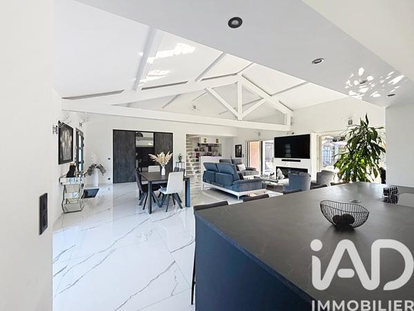 Maison (prestige) à vendre 8 pièces 236 m² Balbigny